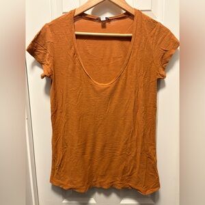 James Perse Rust Colored Scoop T-Shirt | Size 2 (Med)